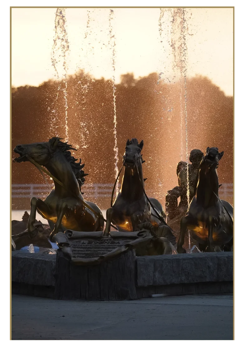 Fuente con esculturas de caballos